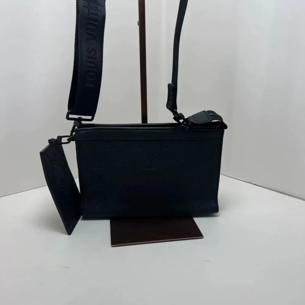 Louis Vuitton Women Pre-Loved Bag Very Good Condition